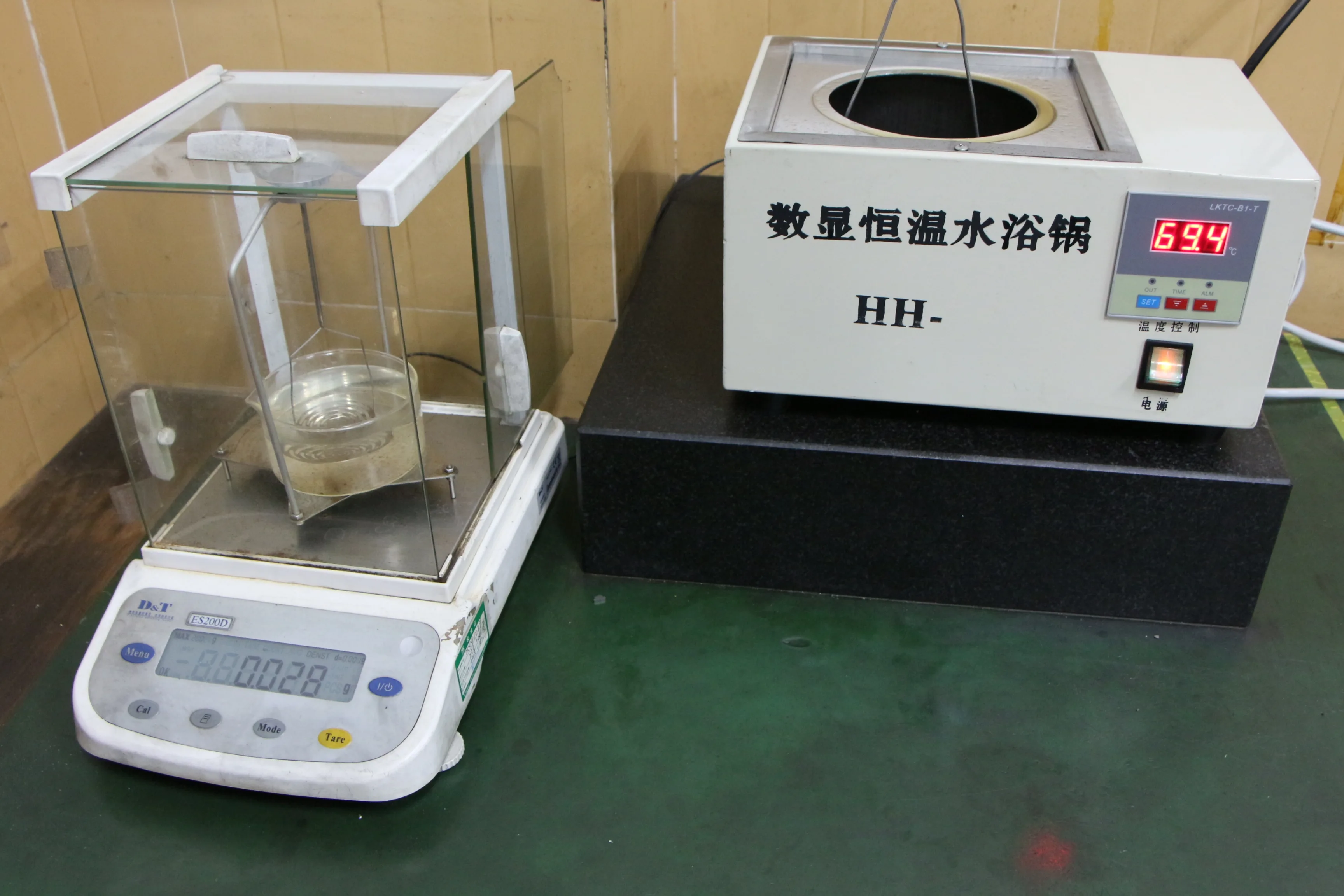 Density measurement by Archimedes method at SINTS
